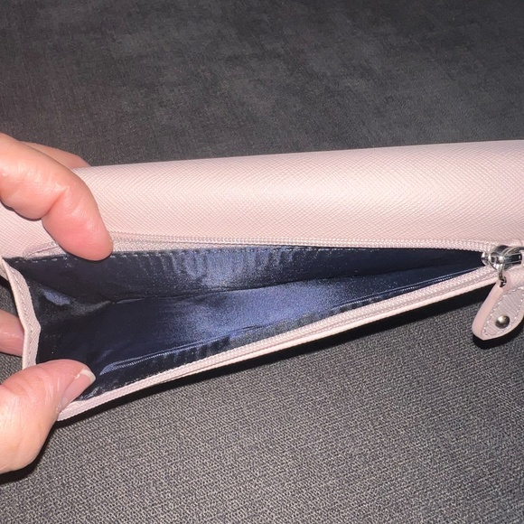 Tommy Hilfiger Trifold Wallet for Women - Pink Blush - Picture 5 of 10